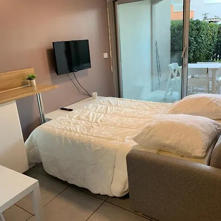Studio Cabine Renove Rez De Jardin A 150 M De La Saint-Cyprien (Pyrenees-Orientales)